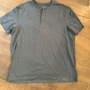 Untuck it short sleeve Henley.